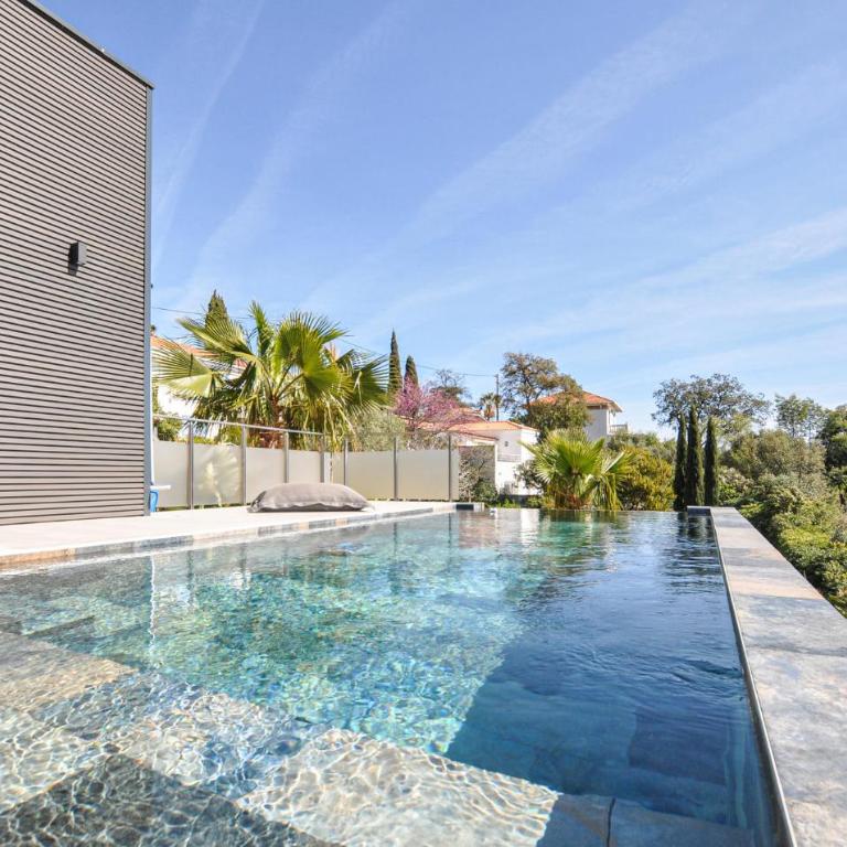 Cozy Home In Cavalaire-Sur-Mer - Two-Bedroom Holiday Home - 3