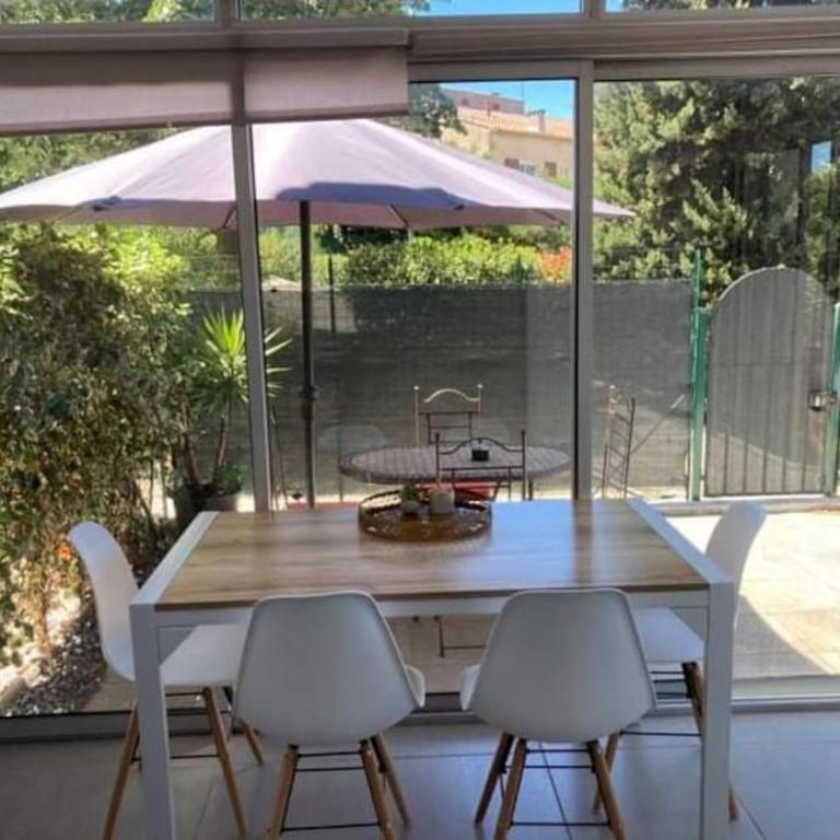 Joli appartement climatisé proche plage et port - Apartment mit 1 Schlafzimmer - 3