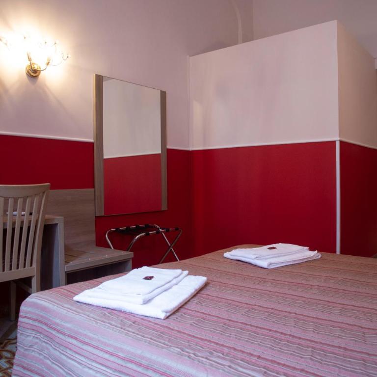 Domus Napoleone - Camera Matrimoniale/Doppia con Letti Singoli con Bagno Privato - 14
