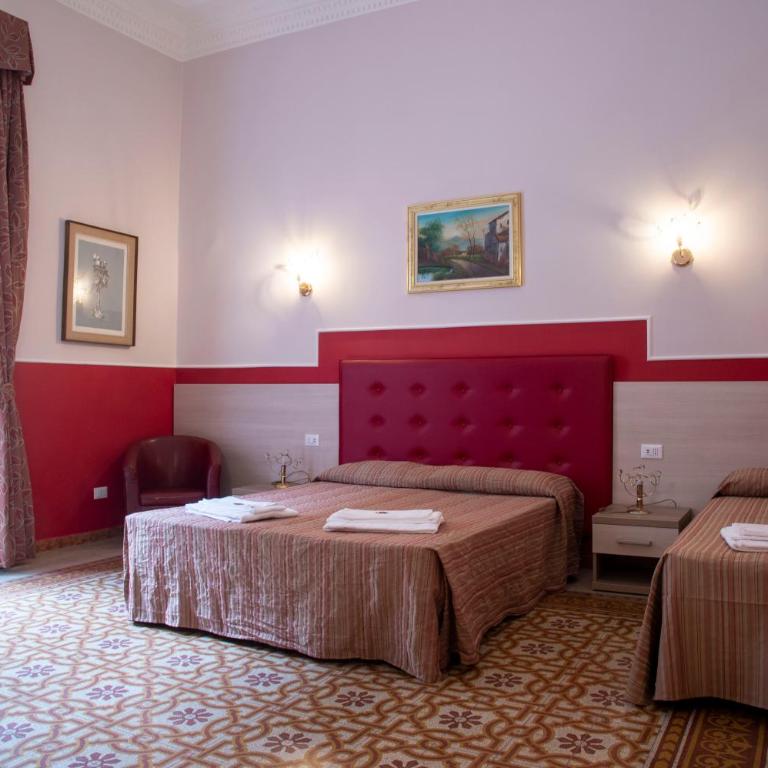 Domus Napoleone - Camera Tripla con Bagno Privato - 9