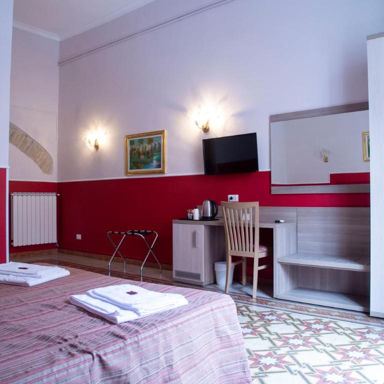 Domus Napoleone - Camera Quadrupla con Bagno Privato - 6
