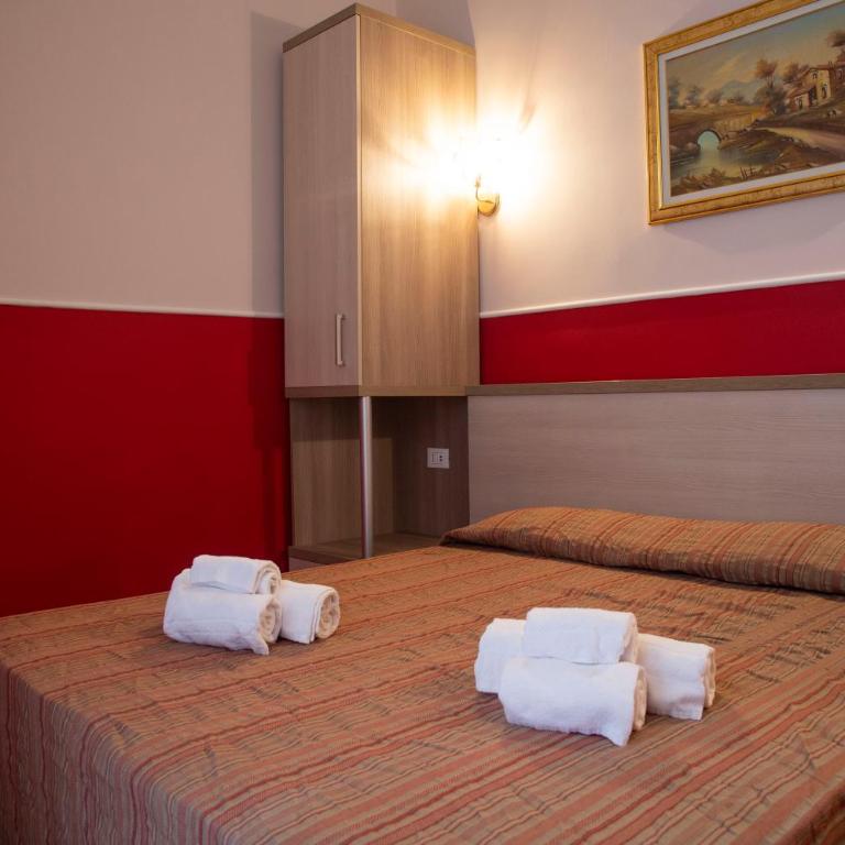 Domus Napoleone - Camera Matrimoniale/Doppia con Letti Singoli con Bagno Privato - 12