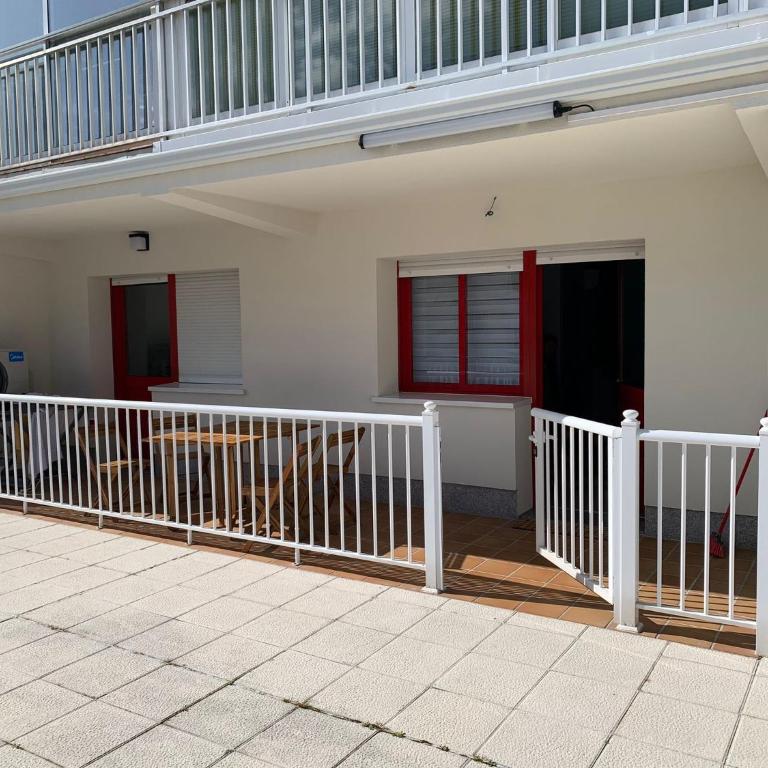 URBANIZACION CON PISCINA ARNELAS SANXENXO - Apartamento con terraza - 31