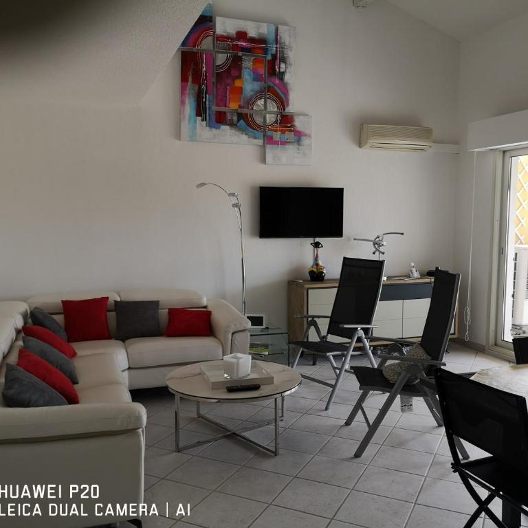 appartement 6pers ,3 étage dernier, duplex spacieux Clim, piscine ,parking privé fermer - Appartamento con 3 Camere da Letto - 8