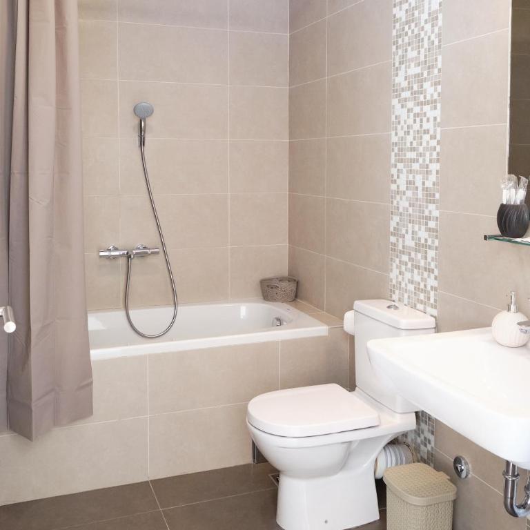 Lavander Bay C03 - One-Bedroom Apartment - 11