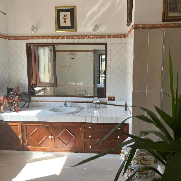 Domus Orestea Luxury Suites - Junior Suite with Pool View - 2