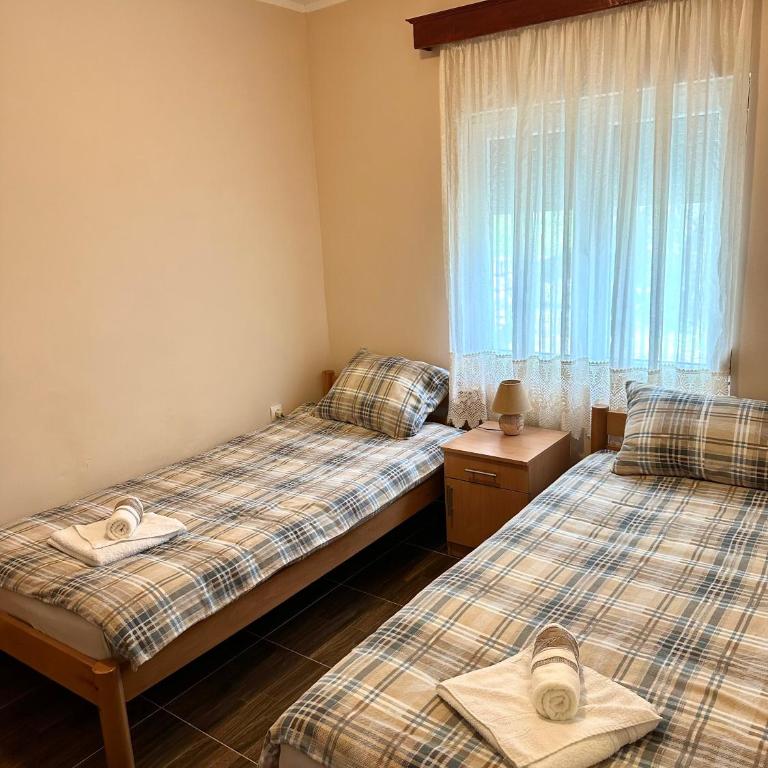Albomi - Two-Bedroom Apartment - 11
