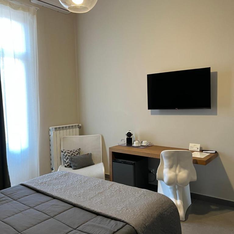Catania Rooms - Deluxe Room - 10