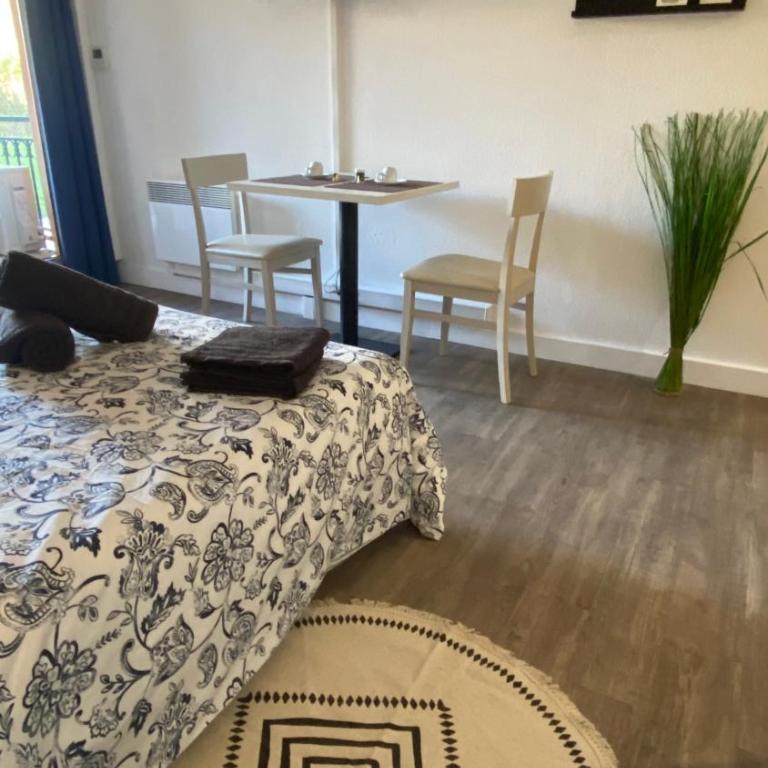 Joli Appartement 27m2 Terre d'Ocre en village vacances en Camargue - Appartamento con 1 Camera da Letto - 14