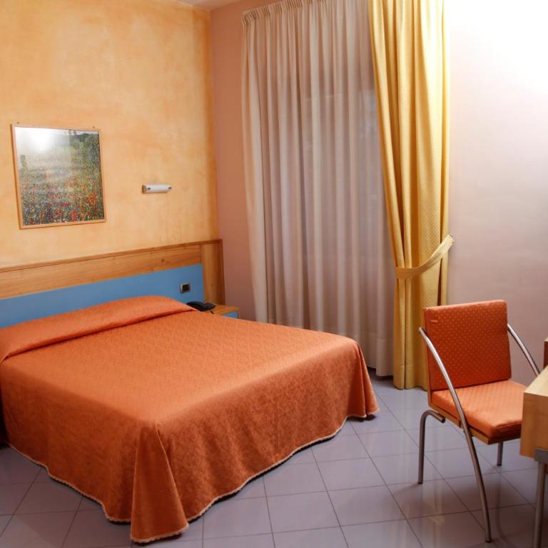 Hotel Diana - Camera Tripla - 4