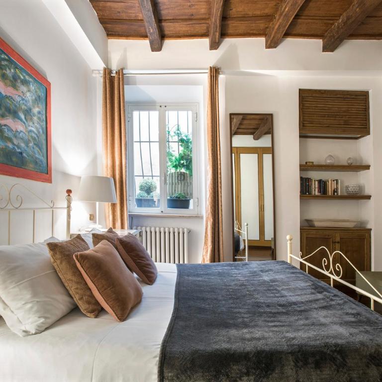 The Pantheon view in the heart of Rome - Deluxe Apartment - 2