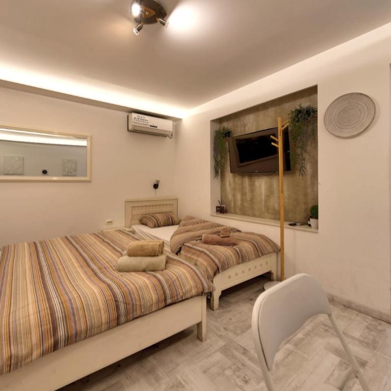 Apartments Villa Mike - Classic Triple Room - 7