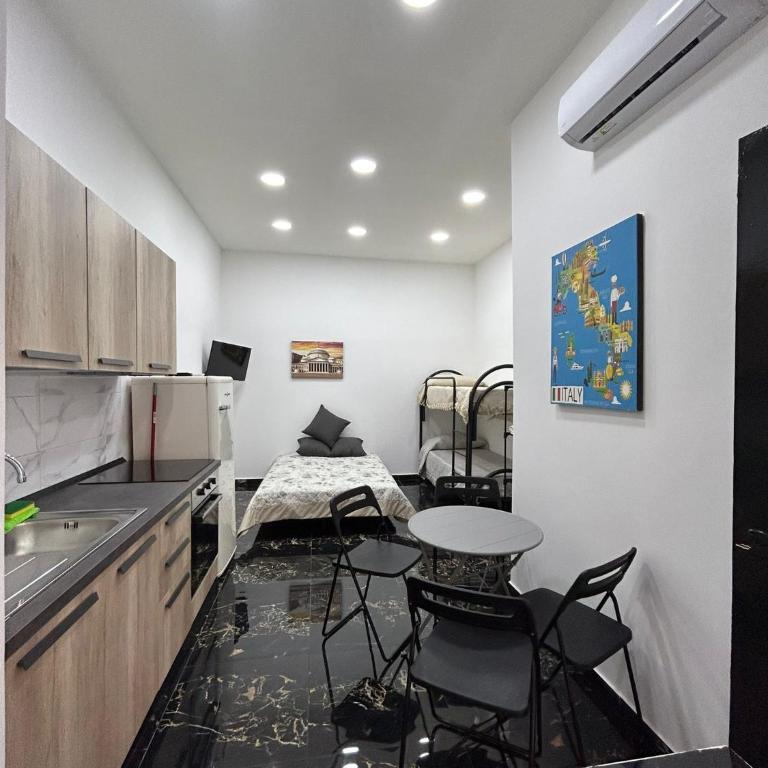 HV Dora apartment Naples historic center - One-Bedroom Apartment - 2