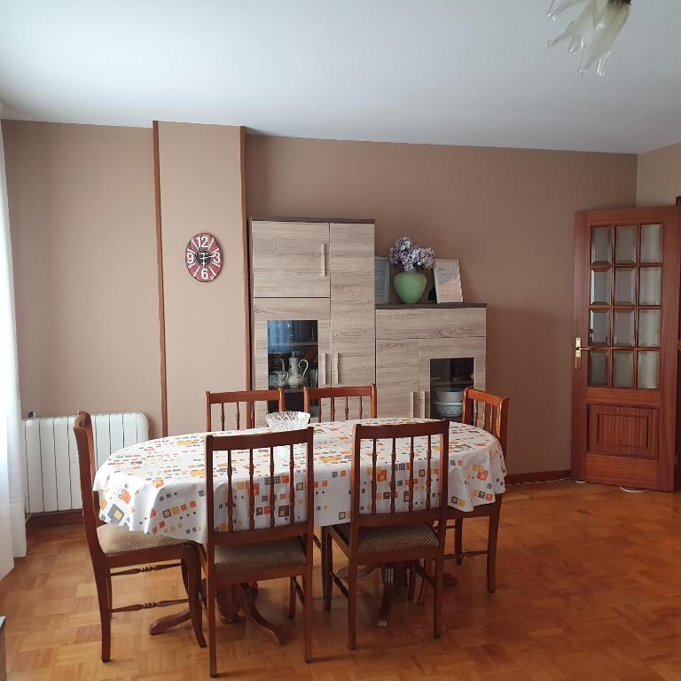 Piso amplio en el centro de Vilagarcía de Arousa - Apartamento de 3 dormitorios - 4