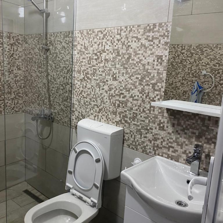 Apartments Gusar - Dvokrevetna Soba sa Bračnim Krevetom i Pogledom na More - 16