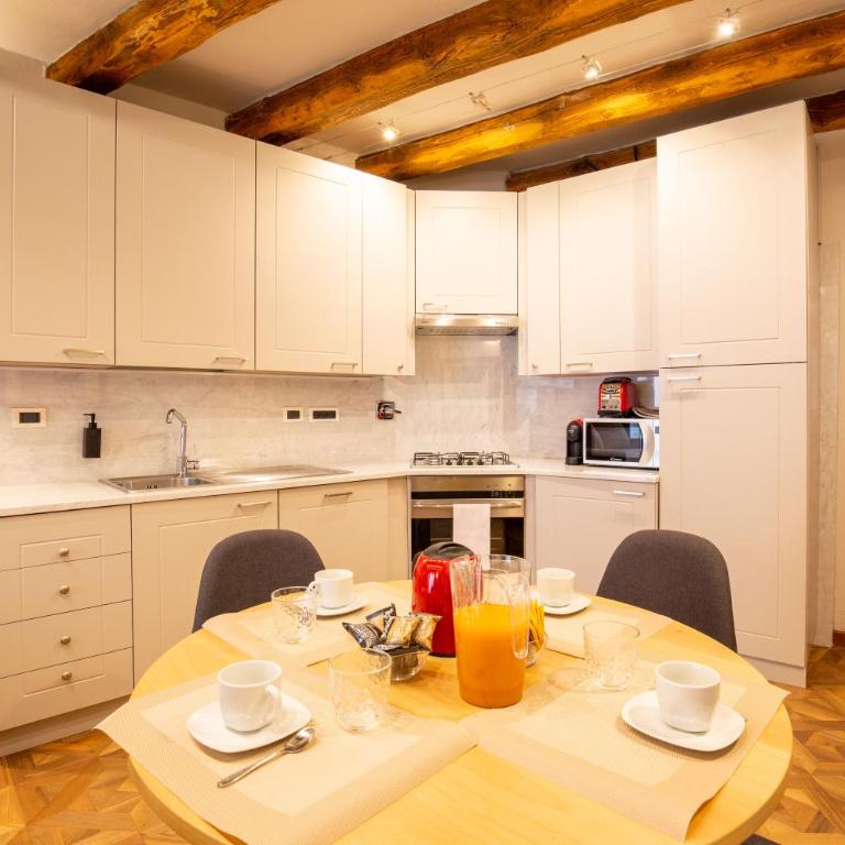BolognaRoomscom - Falegnami Boutique - Appartamento con Balcone - 12