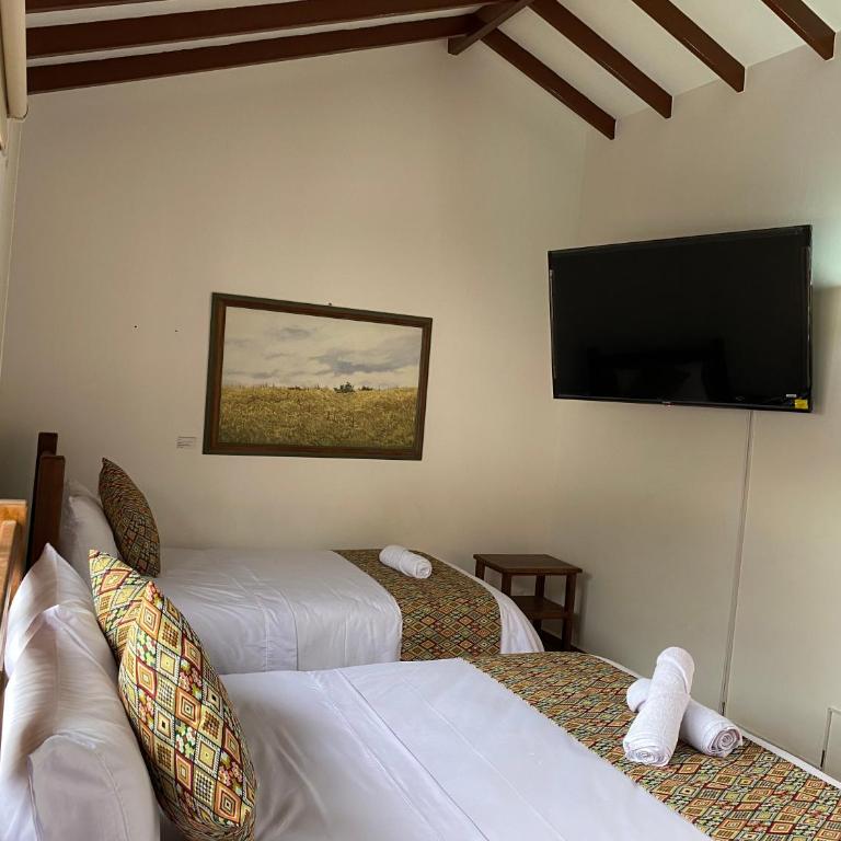 Casa Esperanza-Galería - Triple Room - 1