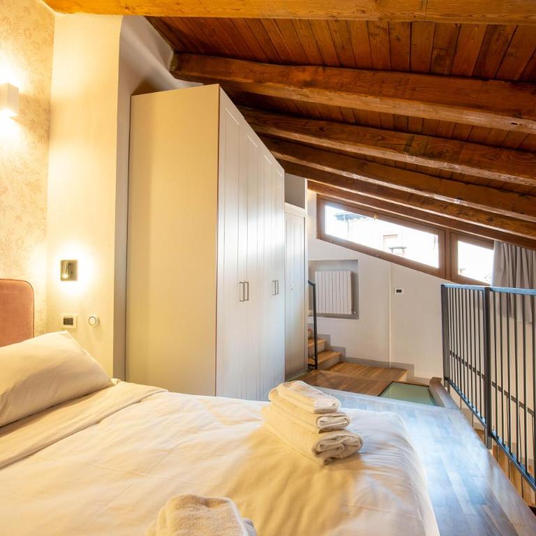 BolognaRoomscom - Falegnami Boutique - Suite King con Vasca Idromassaggio - 3