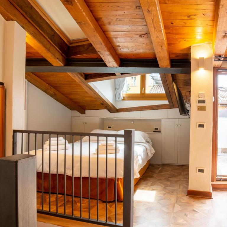 BolognaRoomscom - Falegnami Boutique - Suite Queen con Vasca Idromassaggio - 11