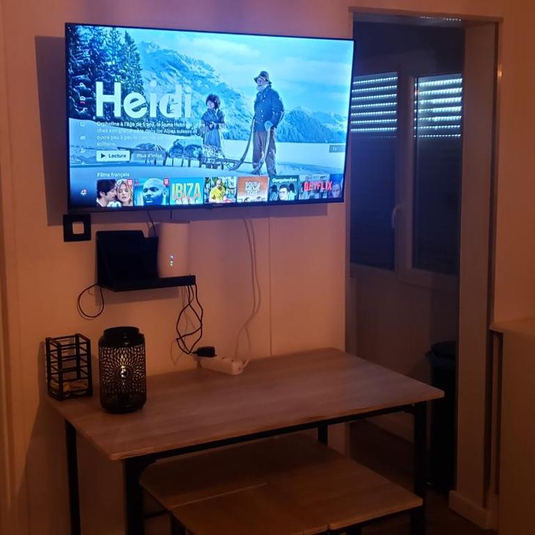 Jolie grand studio avec vue sur les vosges, balcon - One-Bedroom Apartment - 15