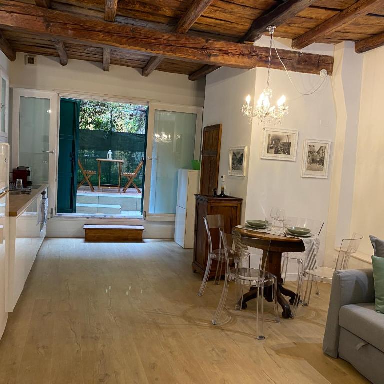 Il cortile tra i portici - Appartamento con 1 Camera da Letto - 1