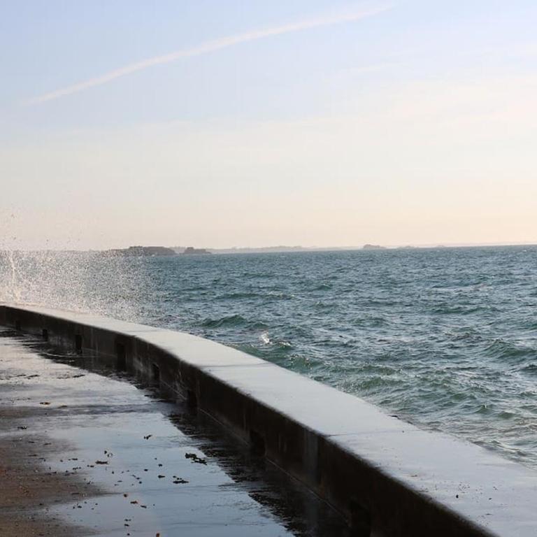 Location studio équipé à 200m de la plage. - Appartement 1 Chambre - 27