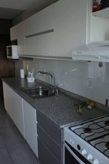 Departamento, amplio, céntrico y confortable. Plaza Independencia - Apartamento de 2 dormitorios - 5