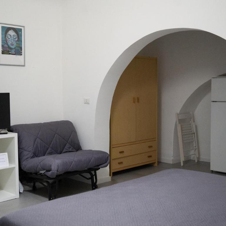 FREE FLAT - One-Bedroom Apartment - 37