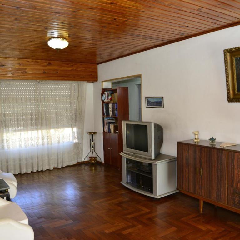 Departamento en Jauregui (partido de Luján) - Apartamento de 1 dormitorio - 2