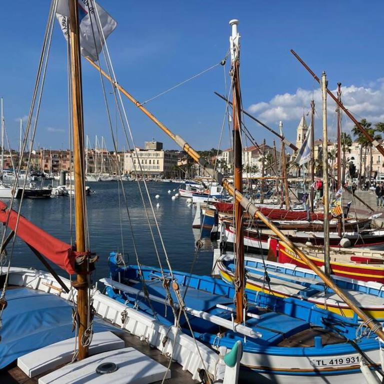 Très bel appartement, port Sanary, - Apartment mit 2 Schlafzimmern - 6