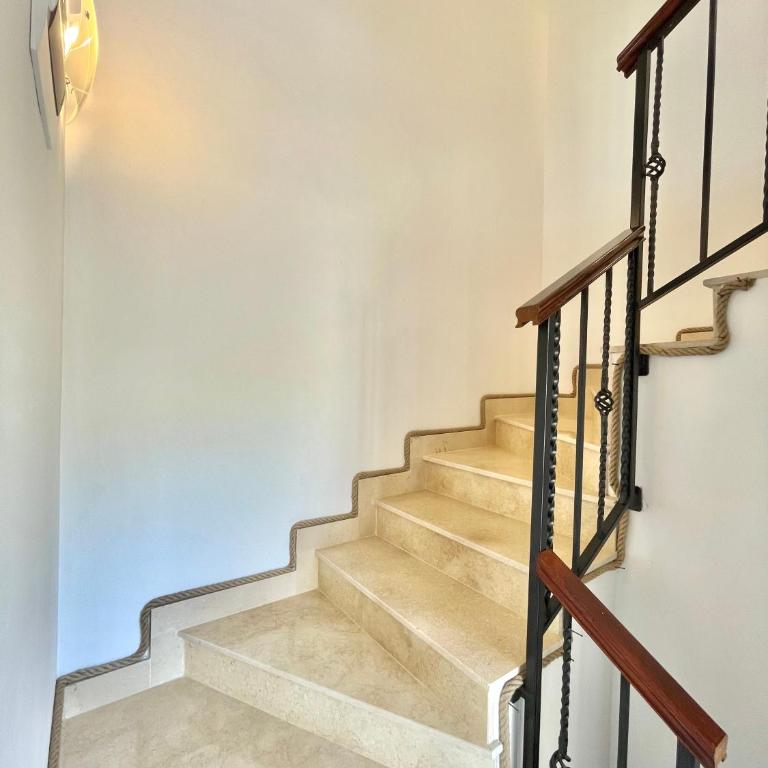 Villa Serenity Budva - Vila sa 3 Spavaće Sobe - 14