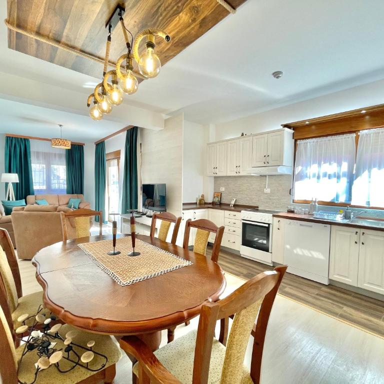 Villa Serenity Budva - Vila sa 3 Spavaće Sobe - 32