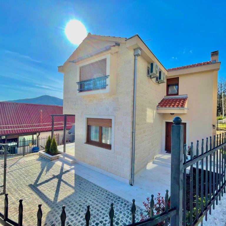 Villa Serenity Budva - Vila sa 3 Spavaće Sobe - 47