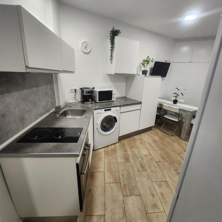 Apartamentos en Alameda junto al Corte Inglés - Apartamento de 1 dormitorio - 2