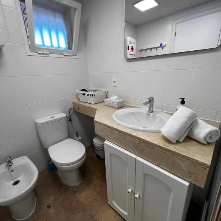 Apartamento a 3 minutos de la playa - Two-Bedroom Apartment - 30