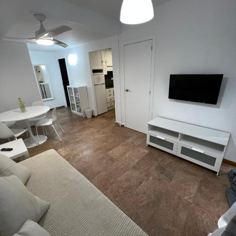 Apartamento a 3 minutos de la playa - Two-Bedroom Apartment - 39