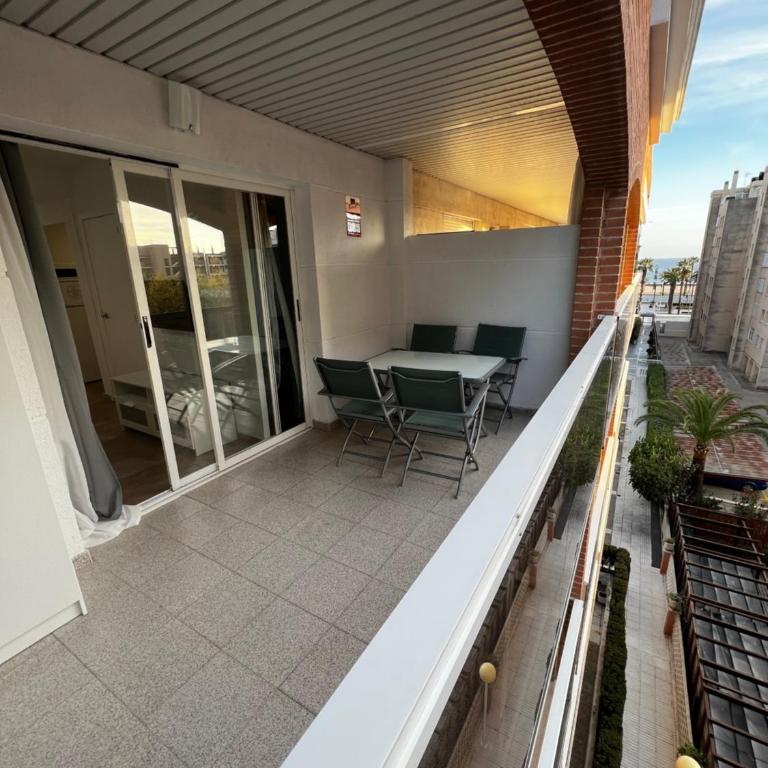 Apartamento a 3 minutos de la playa - Two-Bedroom Apartment - 45