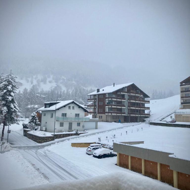 Spacious 3 Room Apartment - Family-Friendly - Central Leukerbad - Great Views - Apartment mit 3 Schlafzimmern - 25