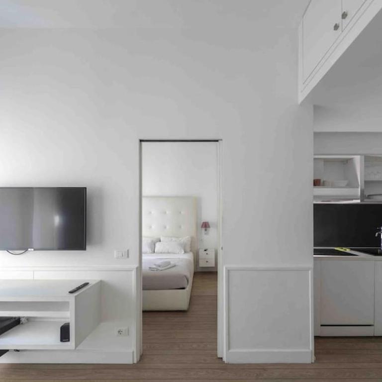 Piazza di Spagna - Suite Frezza - One-Bedroom Apartment - 6