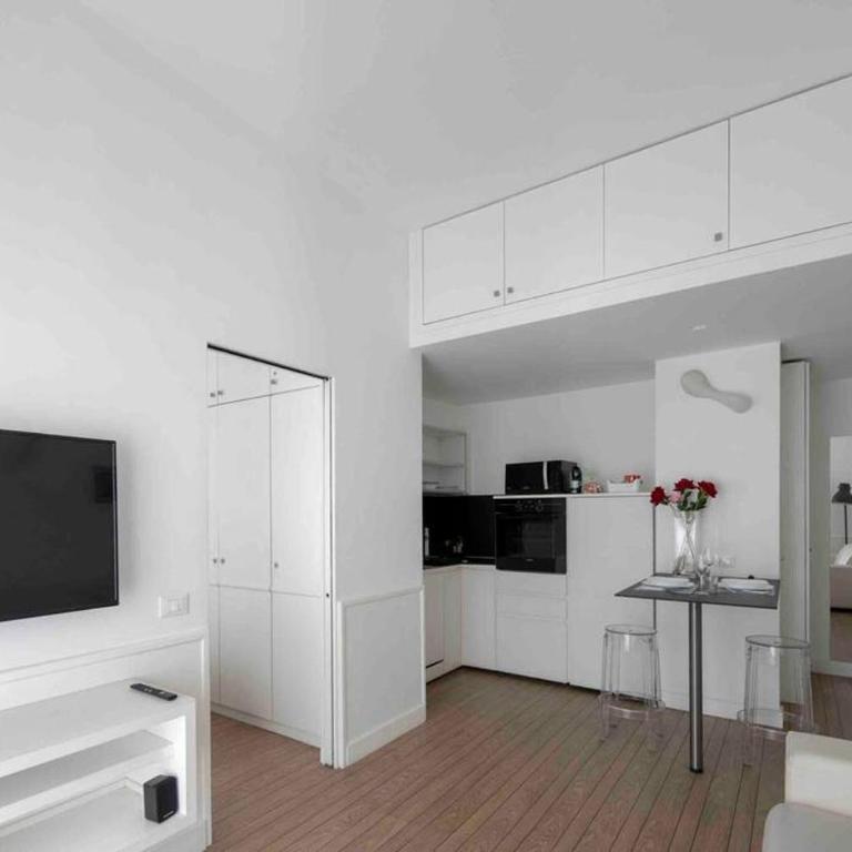 Piazza di Spagna - Suite Frezza - One-Bedroom Apartment - 36