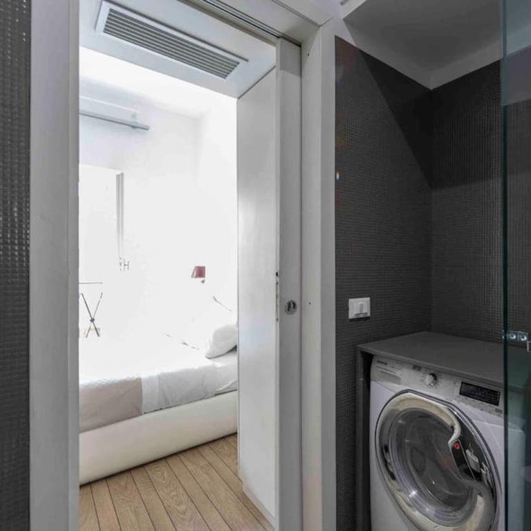 Piazza di Spagna - Suite Frezza - One-Bedroom Apartment - 33