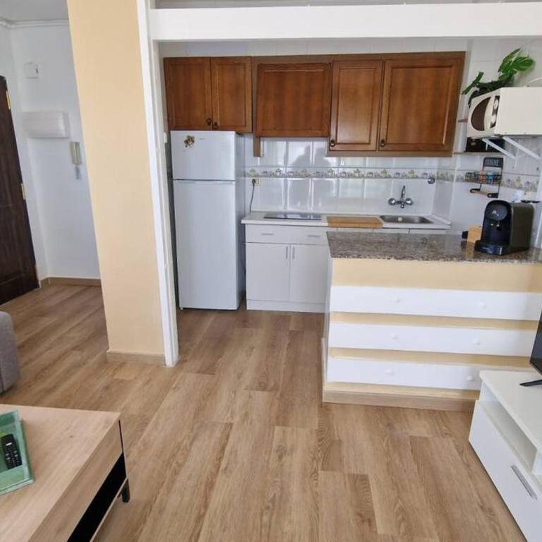 Incredible seafront with sunrise and sunset views - One-Bedroom Apartment - 10