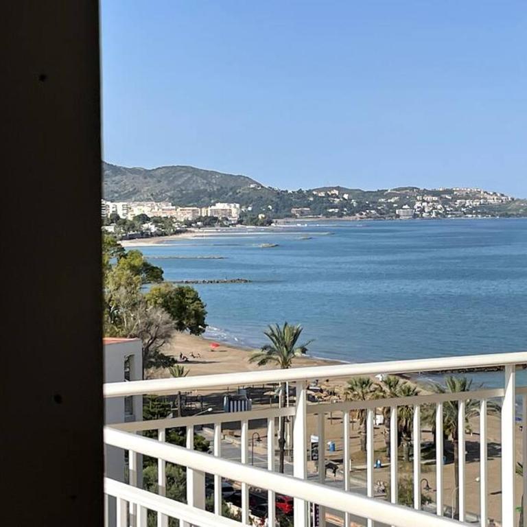 Incredible seafront with sunrise and sunset views - One-Bedroom Apartment - 17