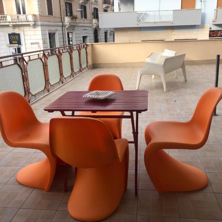 Bed a Cavour - Camera Matrimoniale Deluxe con Balcone - 1