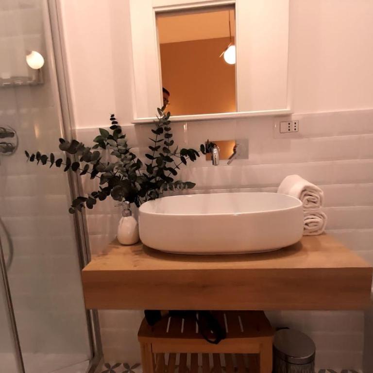 IL NINFEO San Giovanni ROMA - Camera Matrimoniale con Bagno Privato - 26
