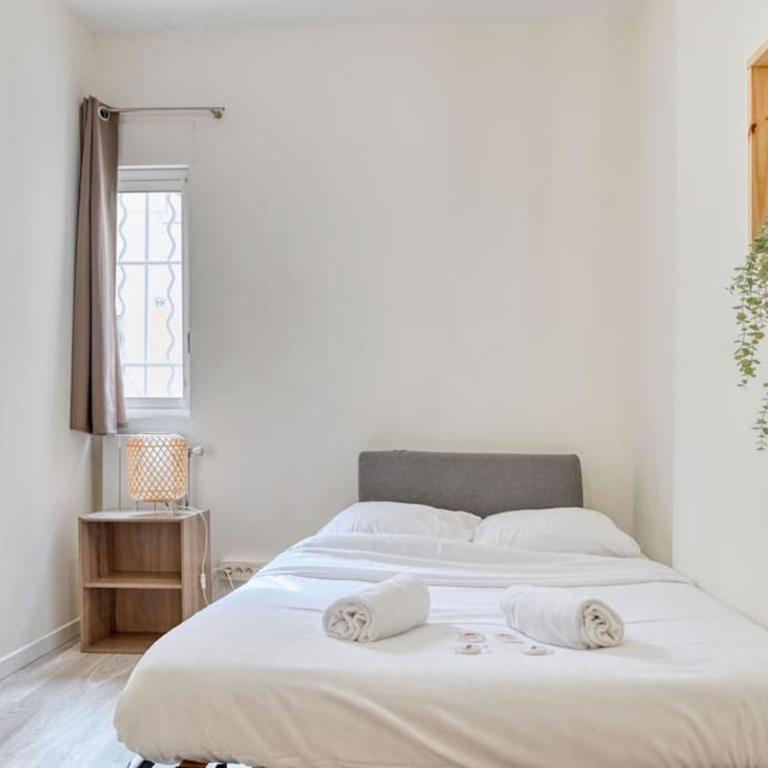 THIBAUD - T4 terrasse à 15 min à pied du Métro - Apartment mit 3 Schlafzimmern - 26