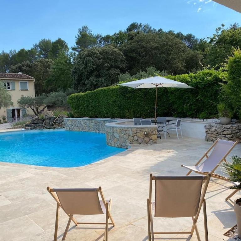 Charming, chic, secluded villa within walking distance from Lorgues - Villa - 12
