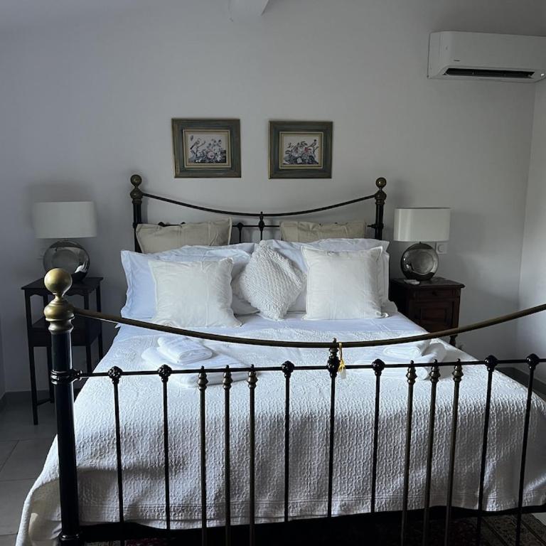 Charming, chic, secluded villa within walking distance from Lorgues - Villa - 41