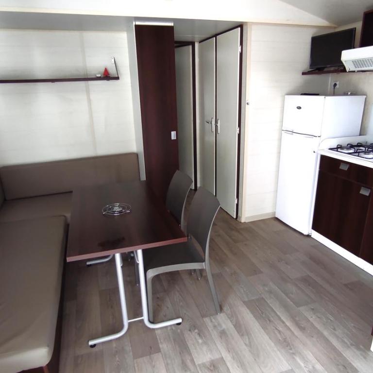Mobil home 4-5 personnes PORT LA NOUVELLE - Mobile Home - 6