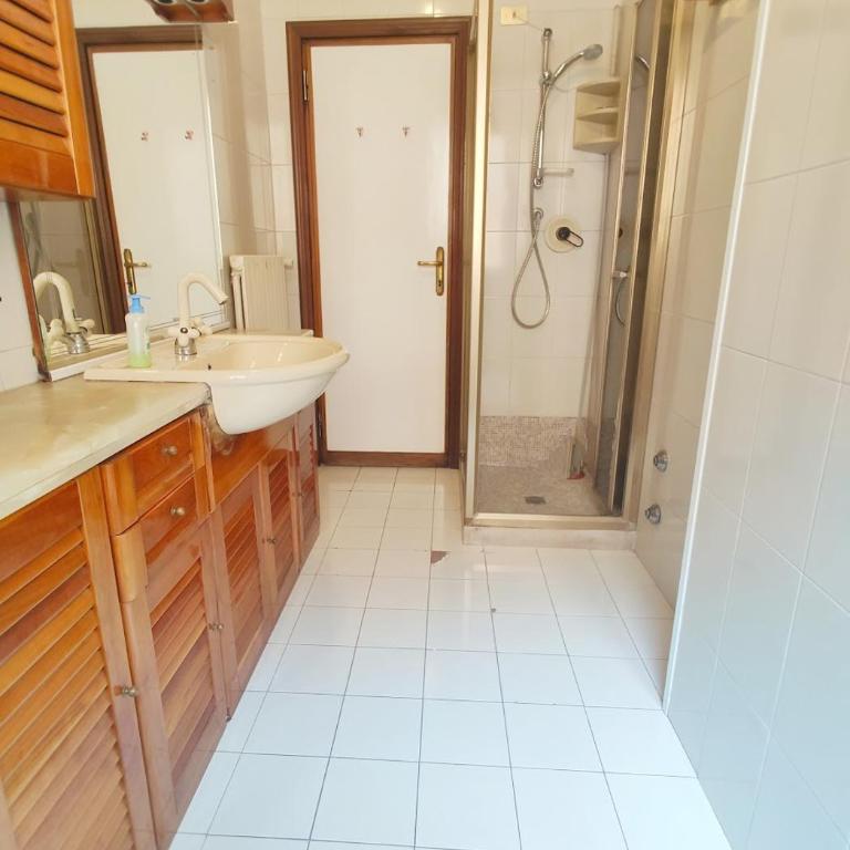 LCC - Centralissimo - 100 mt da Piazza Mazzini - 50 mt dal mare - Immobil Relax - Appartamento con 2 Camere da Letto - 11